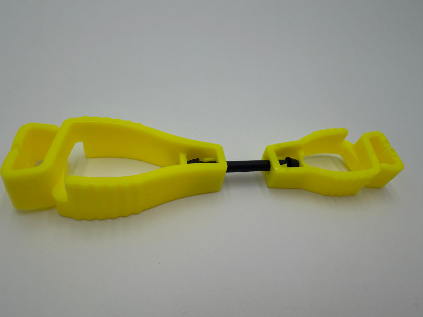 Glove Clip, Plastic Yellow
